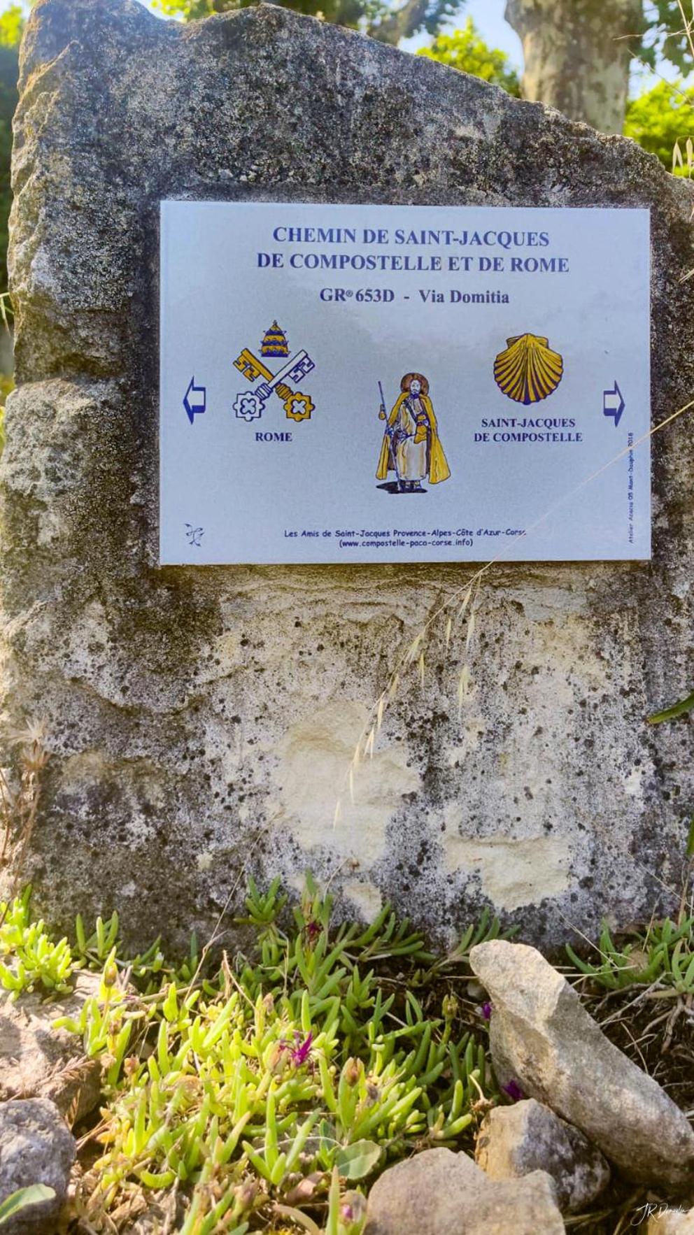 Studio Dans Le Luberon Cereste Ngoại thất bức ảnh