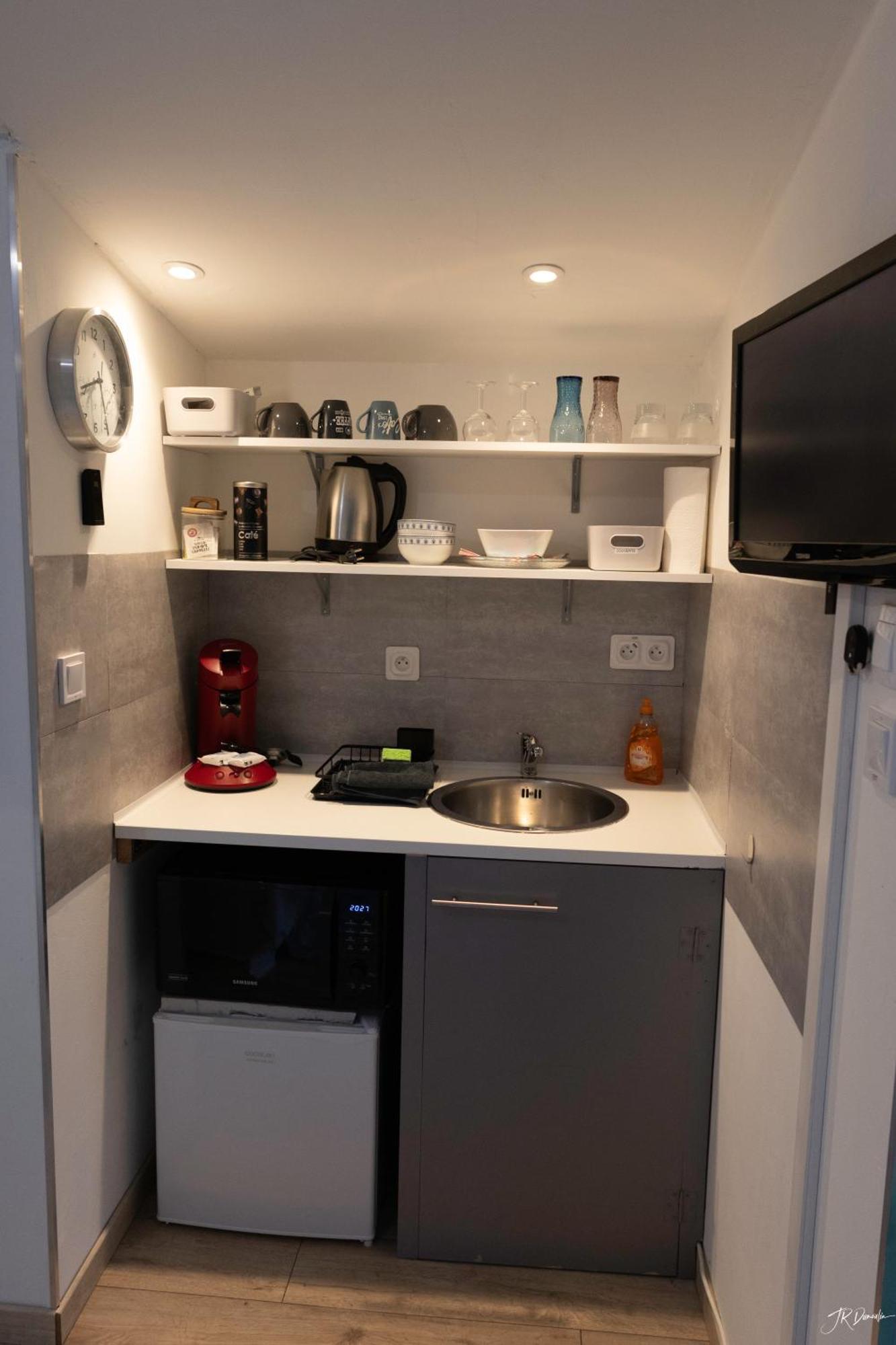 Studio Dans Le Luberon Cereste Ngoại thất bức ảnh