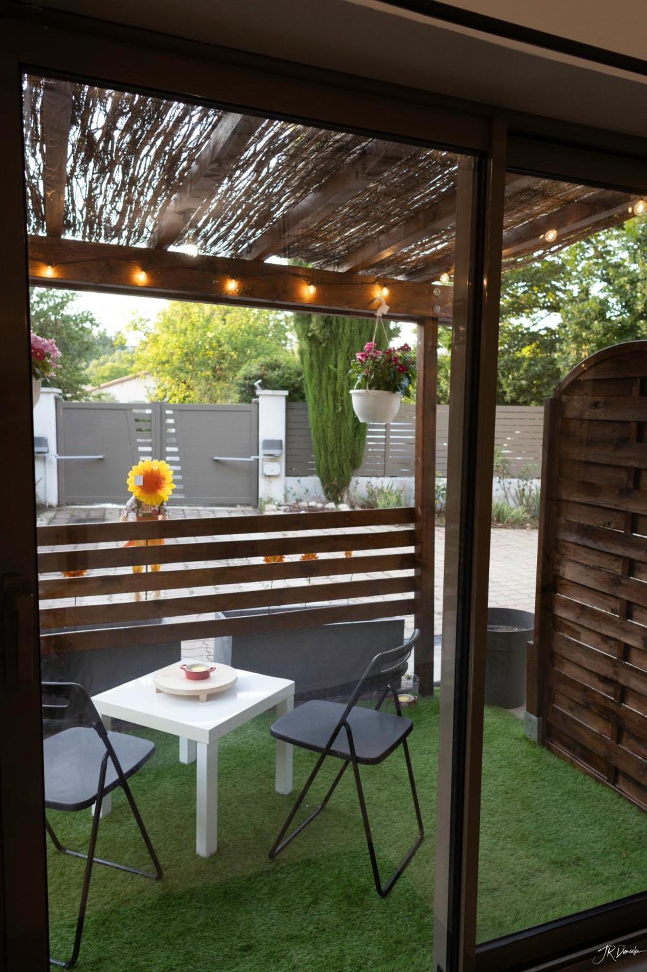 Studio Dans Le Luberon Cereste Ngoại thất bức ảnh