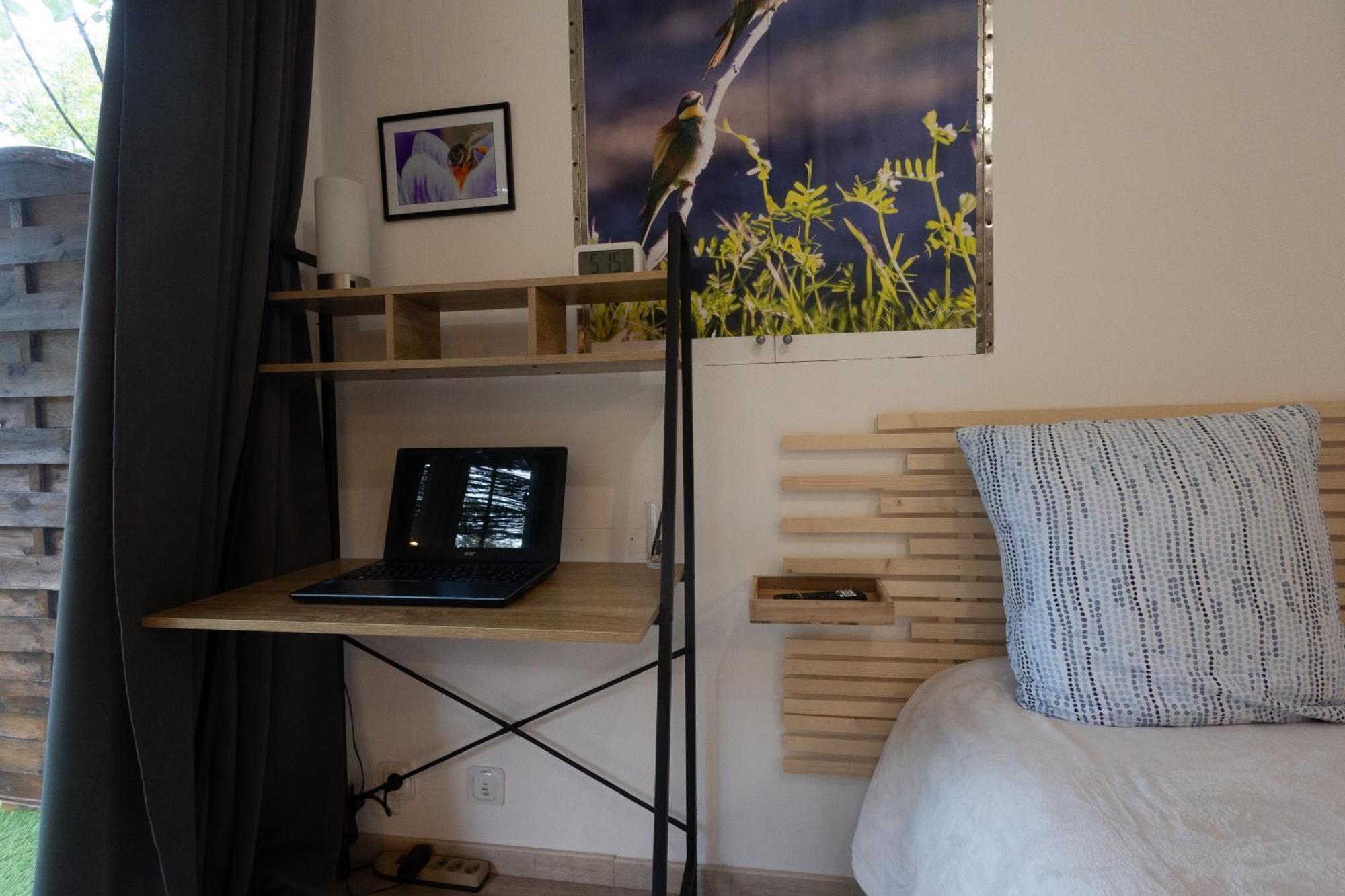 Studio Dans Le Luberon Cereste Ngoại thất bức ảnh